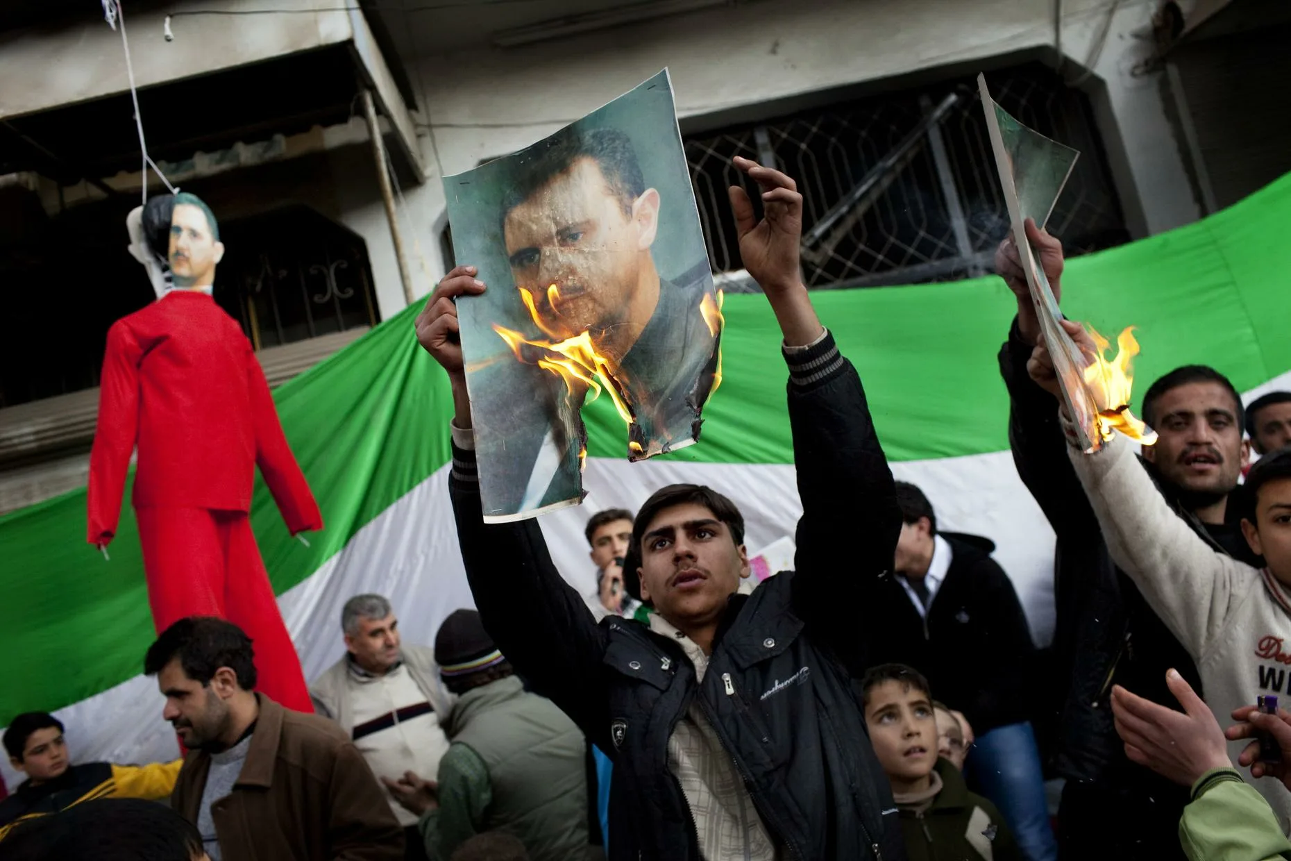 Сирия: полная солидарность с народными протестами против Асада